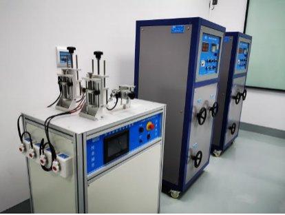 负载柜,用于低压电器试验中调节电流以及用于对小型是断路器产品进行